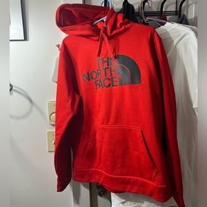 The Northface Men’s Pullover sweatshirt